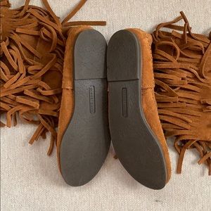 Minnetonka Shoes - Minnetonka Fringe Boots Minnetonka Shoes - Minnetonka Fringe Boots